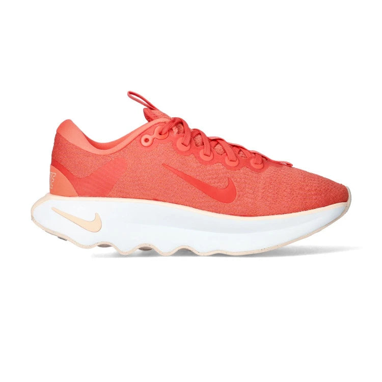 Nike motiva magic ember