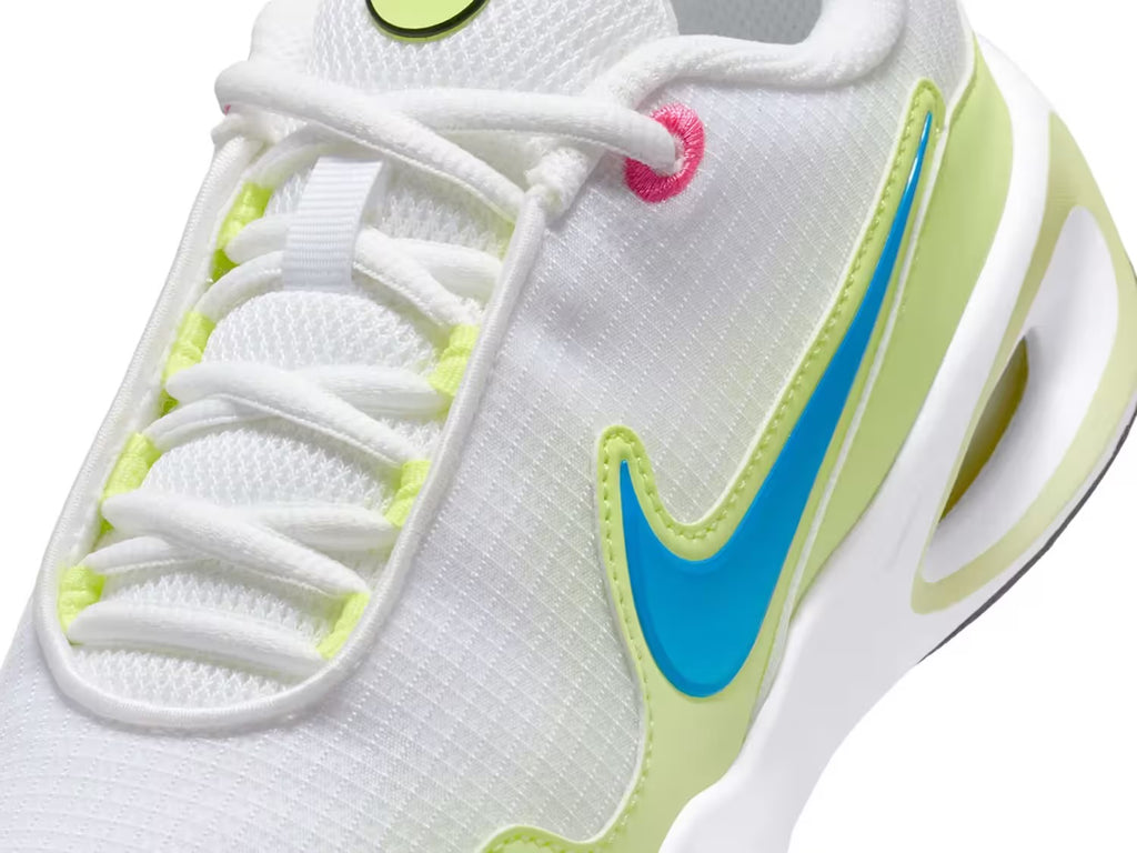 Nike Air Max Nova Sneaker