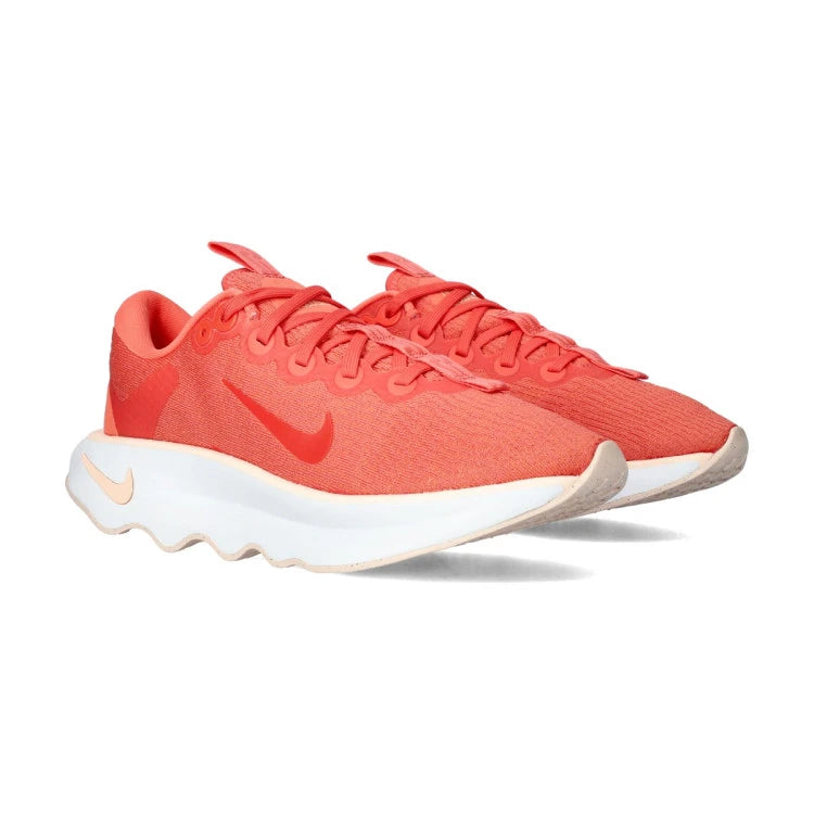 Nike motiva magic ember